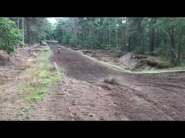 Yamaha 65cc rijder Jayson van Drunen wins the firts heat #mcboekel Dean Gregoire take second place
