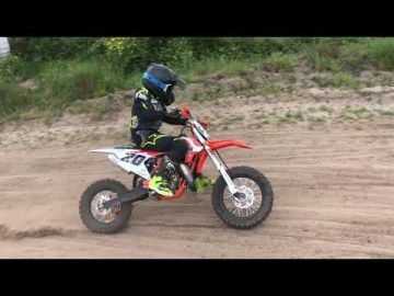 Yamaha 65cc rider jayson van Drunen